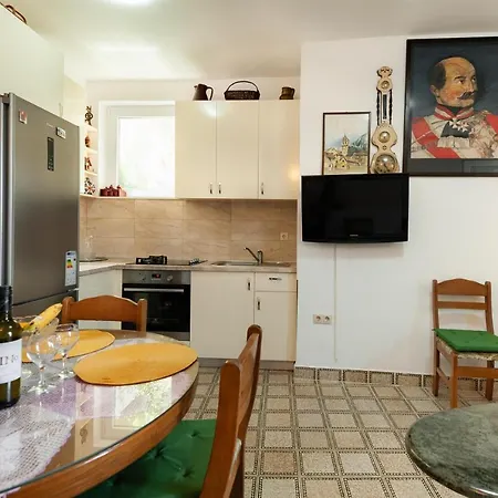 Apartments Antonija Omiš Exteriör bild